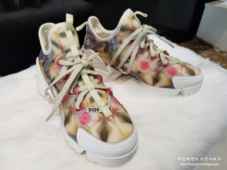  다낭 명품, 신발, 지갑, 코리아타운 거리에 위치한 신짜오 다낭 슈즈
