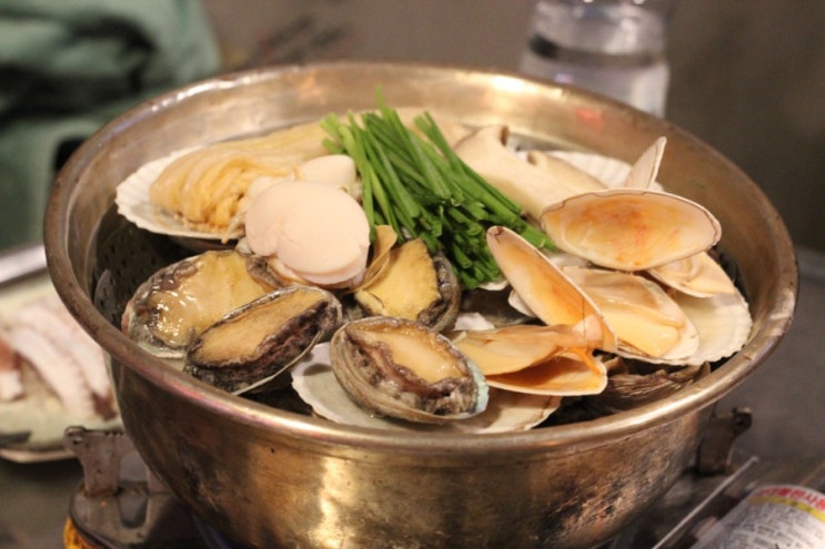  신논현술집 영동시장조개찜 맛집 - 조개사냥