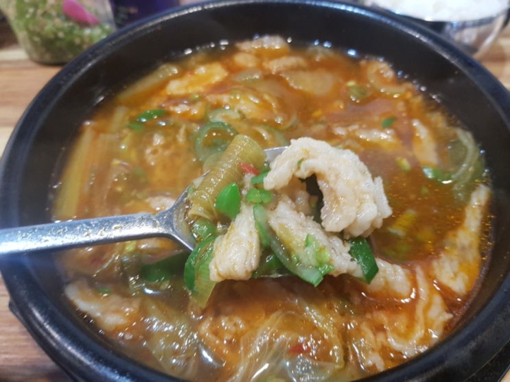 [부산 기장군 철마면] 보물찾기하듯 찾은 수구레국밥 맛집 '고미'