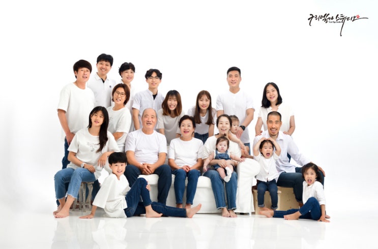  대가족사진 촬영 사진관 19명