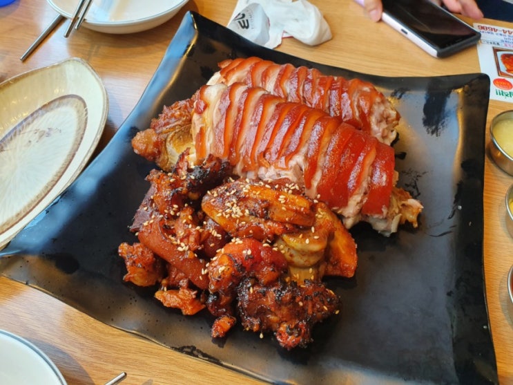  [ 논현동족발 ] 홍진영족발로 유명한 팔당족발