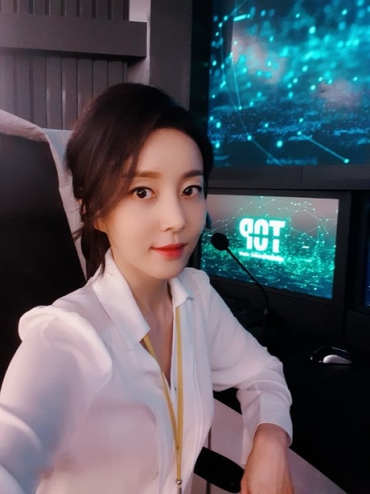 '우아한 가' 박영린, 화사한 셀카로 첫방 사수 독려 "많은 사랑 부탁" '우아한 가' 박영린, 화사한 셀카로 첫방 사수 독려 "많은 사랑 부탁"