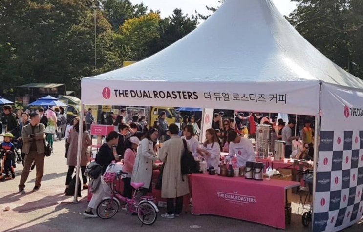  인순이 서커스 테마 바자회 라랄라랜드 X 더듀얼로스터즈