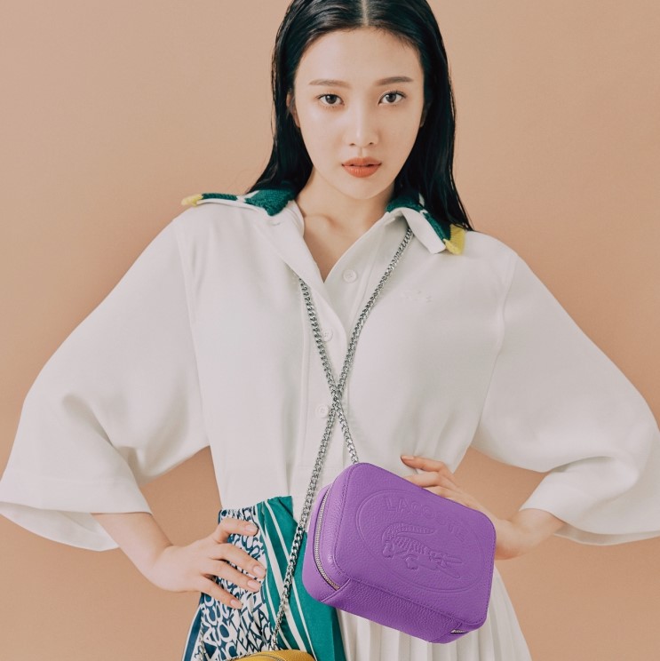 라코스테 가방 여성 크로스백 레드벨벳 조이 화보에서 신상을 만나다