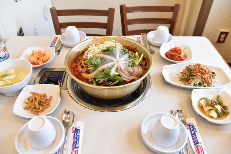  충주 맛집 굉장하게끌린다!