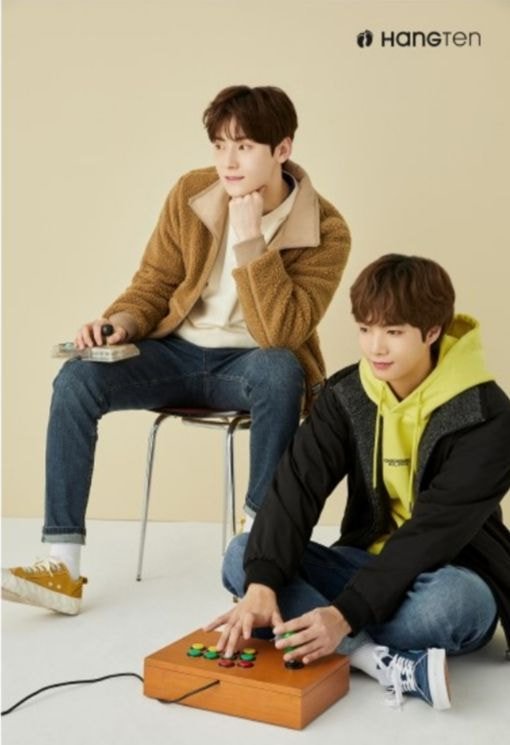  행텐 새화보 뉴이스트 민현 jr 렌 백호 아론