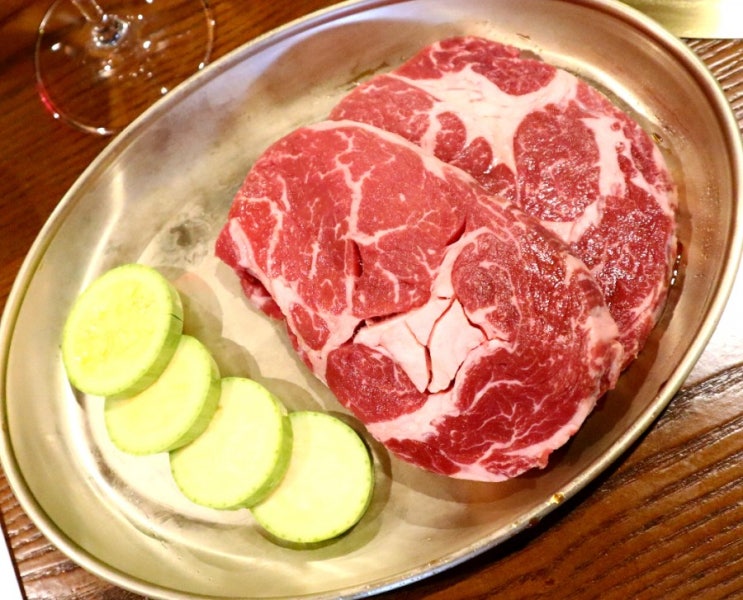  여의도맛집 / 여의도소고기 / 최상급 프리미엄 소고기와 와인을 함께 "차차등심"