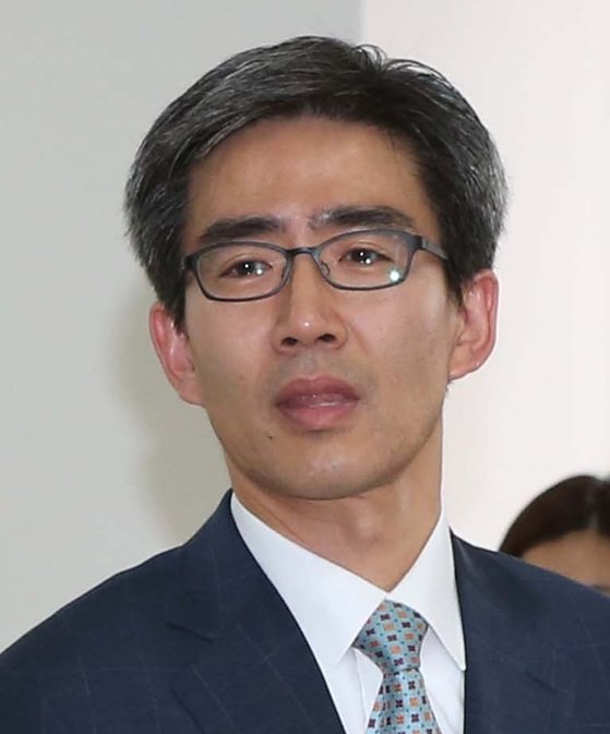  서울대 환경대학원장 분노 "누군 100만원 위해 잠 설쳐, 조국 딸 배려 없다" ("학생들은 100만원의 장학금 받기 위해 최선 다하고 발표 위해 밤잠 자지 않고 논문 작성한다")