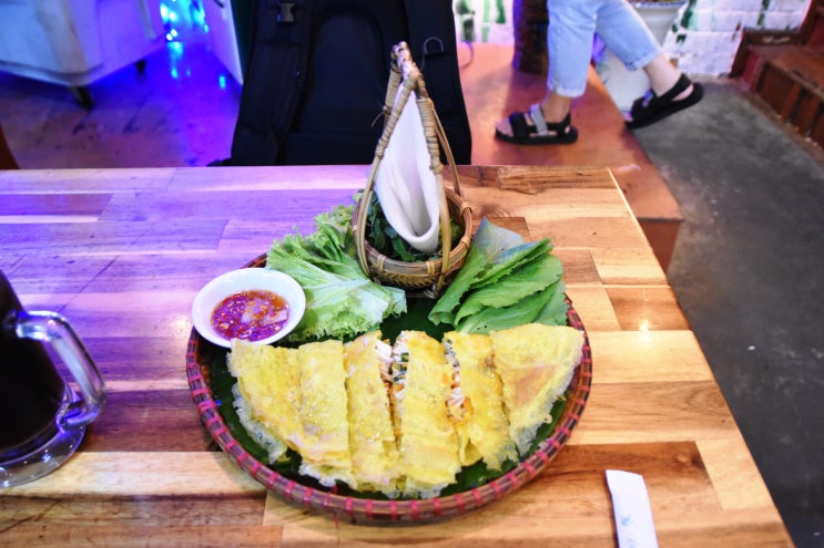  [얼큰이's 2019 중도복귀 다낭 여행] 07.19 _ No.06 : 베트남 대표 요리 반쎄오 & 분짜를 맛보다. 대부분 한국 손님이었던 쩌 비엣 Tre Viet 레스토랑 ~