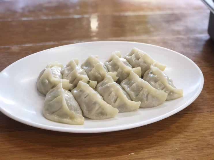  대구맛집, 산격시장 '덕보만두'의 찐만두와 비빔만두