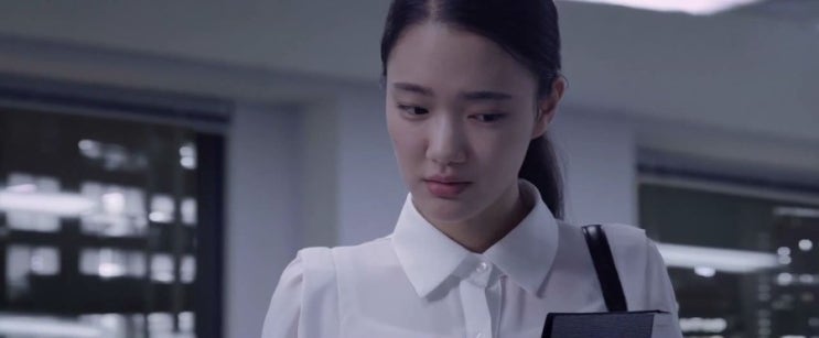  <오피스> 고아성의 어색한 공포물 (박성웅 주연 맞음? 오피스 노잼이요)
