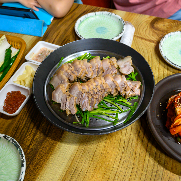  금호 / 원조손칼국수보쌈 - 금남시장 노포