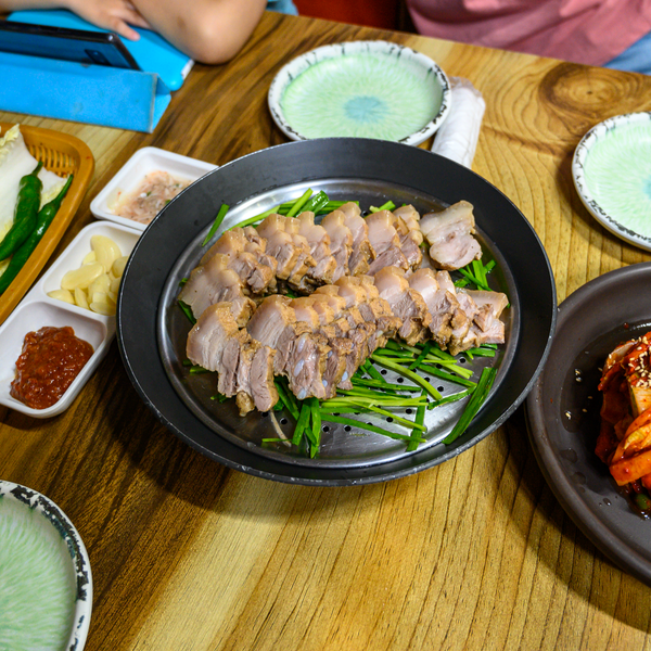 금호 / 원조손칼국수보쌈 - 금남시장 노포