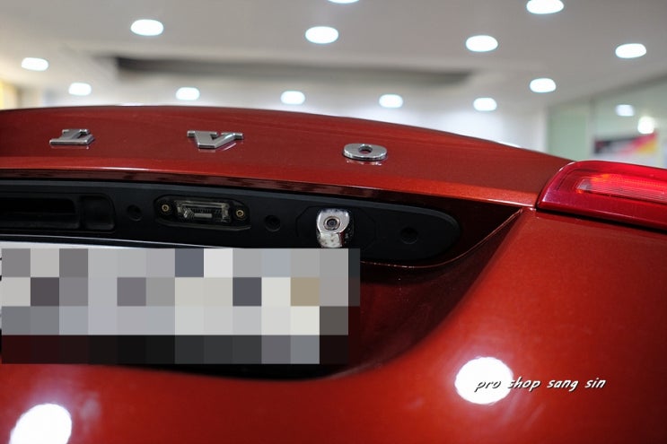  볼보s60차량 후방카메라 불량으로 입고 인터페이스 후방카메라수리