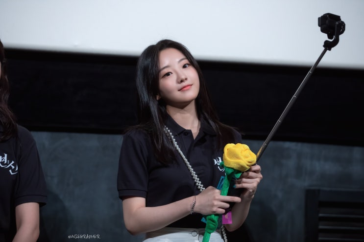  영화 <변신> 개봉주 무대인사 토요일 조이현 16pic