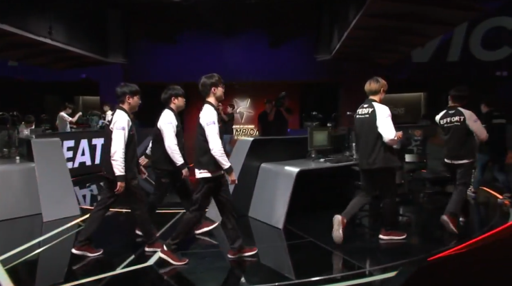  SKT 도장 깨기 성공 - 결승전 매치는 그리핀 vs SKT (롤챔스 서머 2019)