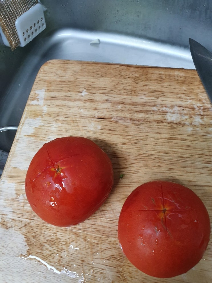 우리꺼 토마토달걀볶음. 쏙 갯가재 된장찌개. 우리꺼 토마토달걀볶음. 쏙 갯가재 된장찌개.