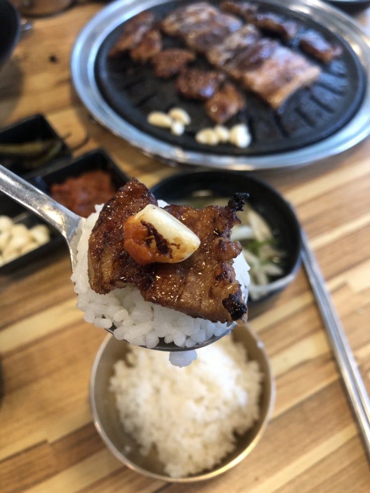 [식당 리뷰] 가성비 포만감을 느낄수있는 무한리필 갈빗집 “옹고집 뼈대갈비”