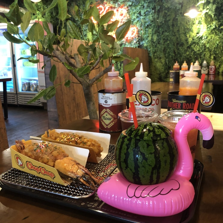  8月 논현동 핫도그찹찹