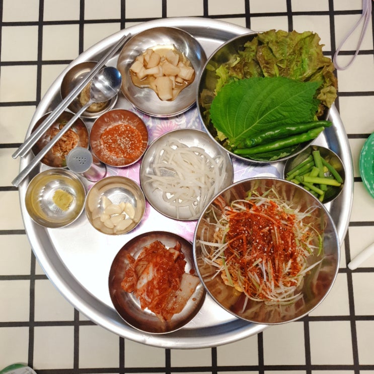  신촌 삼겹살 맛집 * 가성비갑! 흑돼지 듀록 냉동삼겹살 맛집!  삼미식당 신촌점