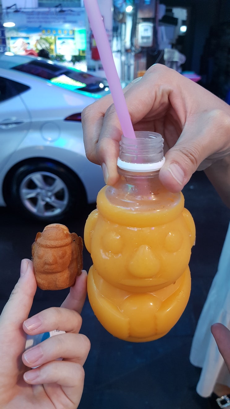  서귀포 올레시장에서 온갖 먹부림 솔직 후기! (+영업시간,  귤하르방, 문어빵, 딱새우, 돌문어)