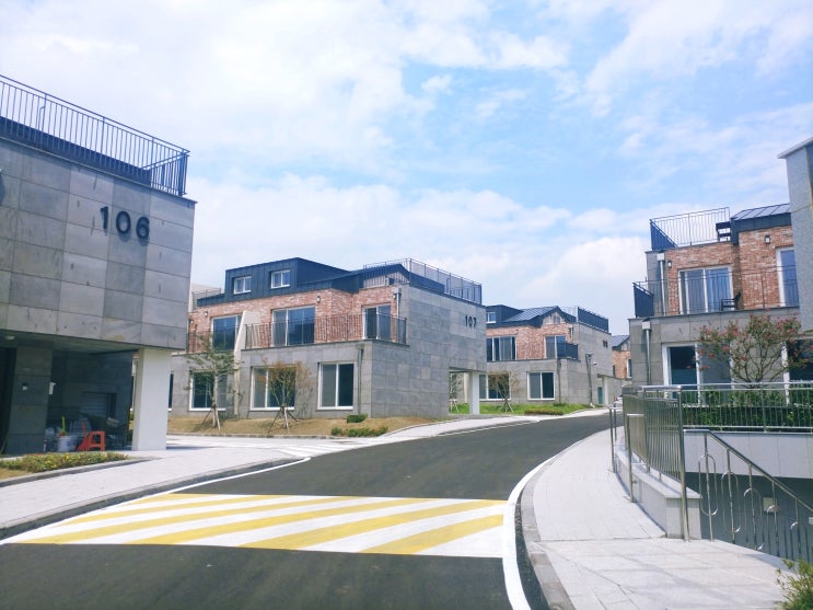  국제학교인근-산방산 코아루 아이비타운.