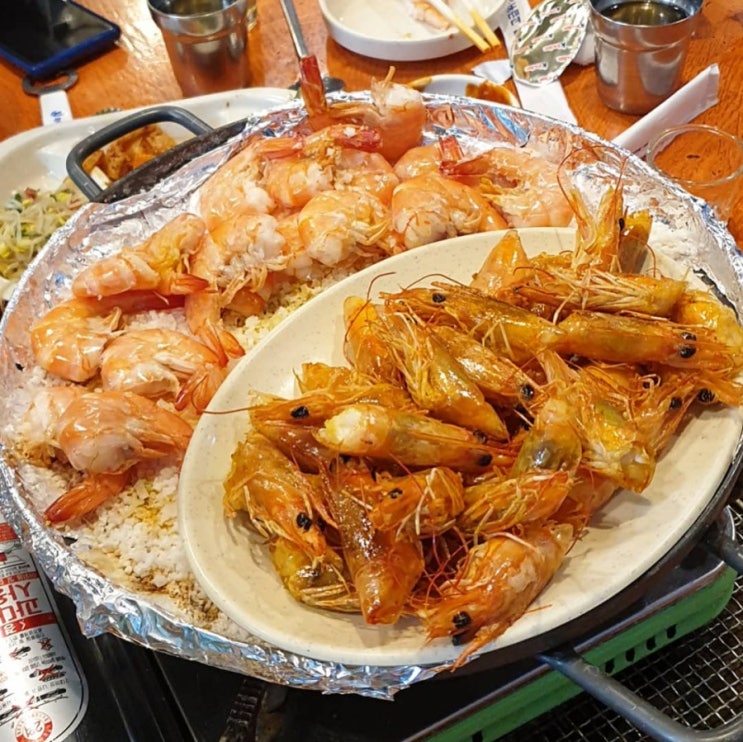  인계동 맛집 이모네조개구이에서 조개찜,새우구이 뿌시고 왔어요.