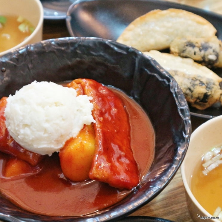  강남역 떡볶이 수요미식회에도 나온 덕자네 방앗간