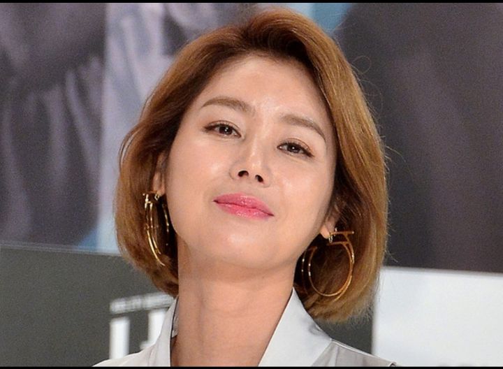 조국 김성령은 무슨 관계? 조국이 밀어준 '여배우'는 누구? 조국 김성령은 무슨 관계? 조국이 밀어준 '여배우'는 누구?