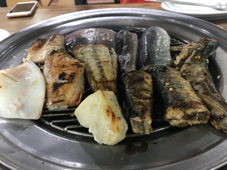  속초중앙시장맛집 “88생선구이” 즉석에서 숯불에 구워먹는 모듬 생선구이의 맛은!? / 솔직후기 / 무료주차장 / 속초날씨