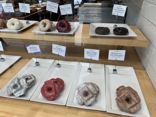  LA 맛집 - 포틀랜드에서 온 도넛 맛집 블루스타 도넛 (blue star donuts)