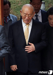  속보!  전두환 전 대통령 뇌에 치명적 손상 진행중,,,, 막지못해.