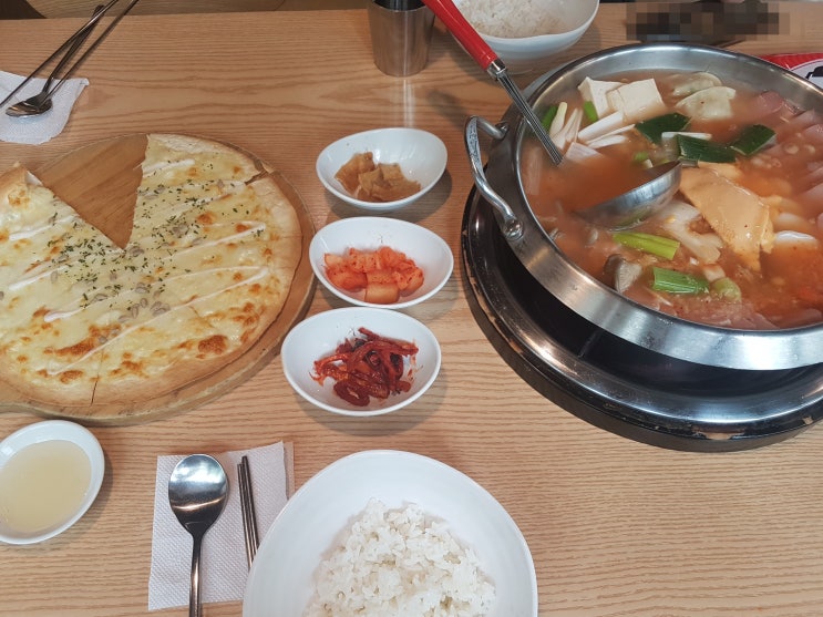 산본역 쉐프의 부대찌개