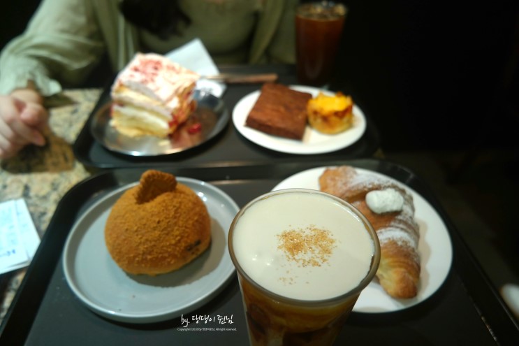 인천 구월동 카페 페스츄리가 가득한 마호가니, 빵 먹는 재미로 옵니다!