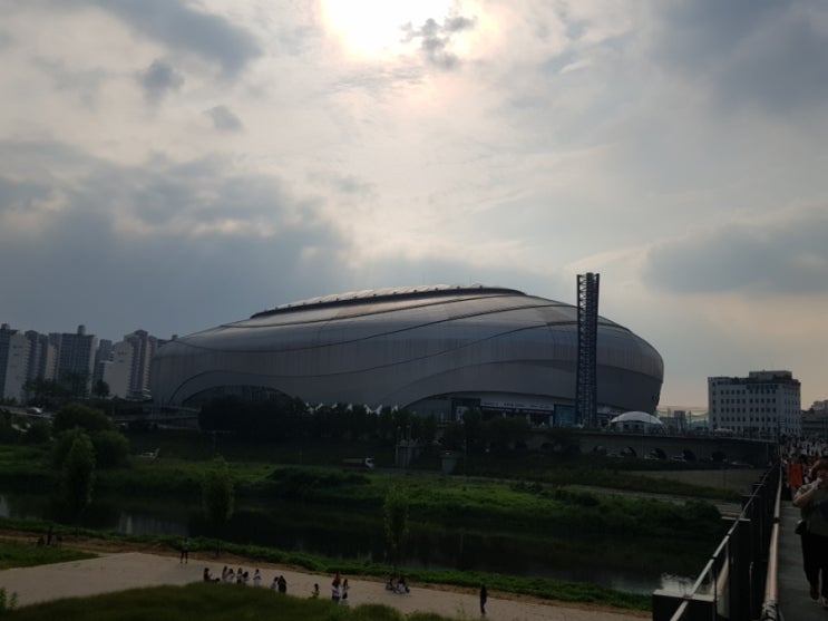  딸아이와 X1 데이트