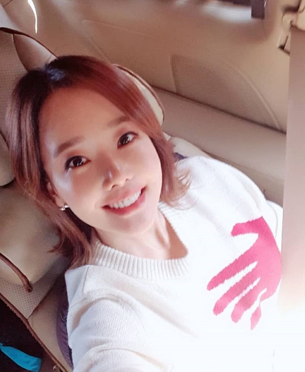  소유진, 계절을 앞서가는 스웨터 일상룩