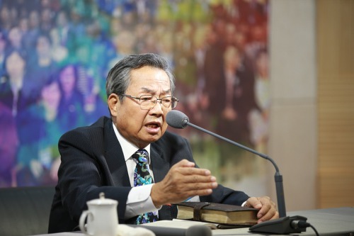  '귀신 쫓는' 목사님이..20대 여성과 왜 호텔에?