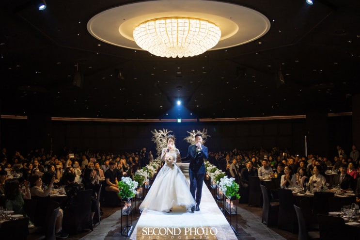  [세컨드포토] 강남웨딩홀 그랜드힐컨벤션에서 촬영한 본식스냅 보여드릴게요!
