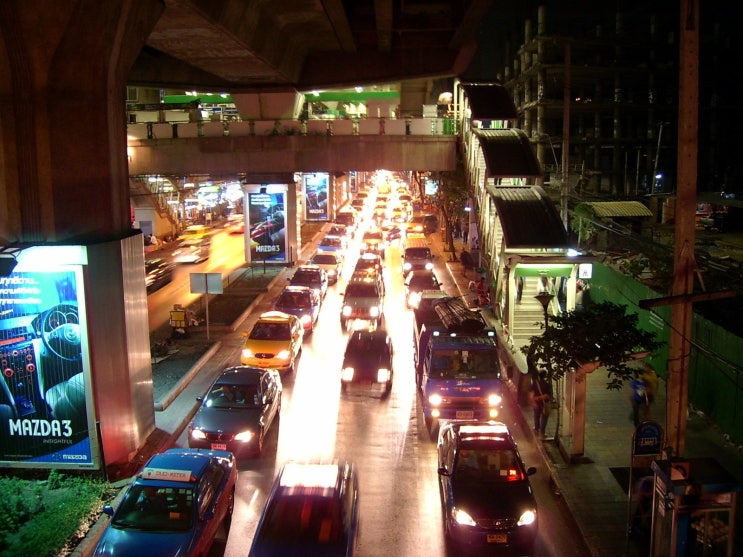 트래픽잼(traffic jam)이 지적인 단어인줄...