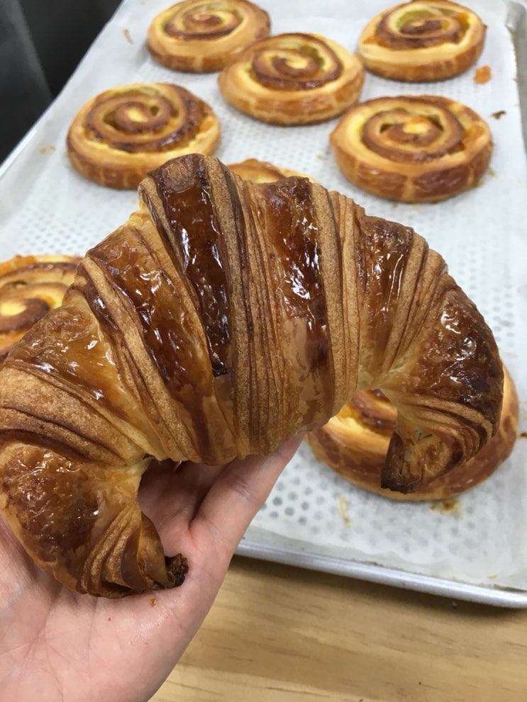  크로와상 / croissant