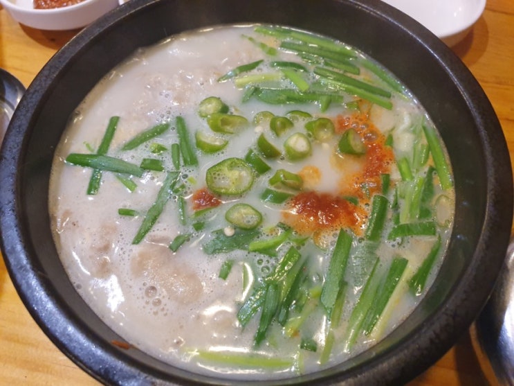  [역삼 역삼역] 부산아지매국밥 - 돼지국밥
