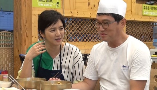  임지은-고명환, '모던 패밀리'서 포착한 럭셔리 이태원 하우스 공개! '시월드' 사랑 독차지한 비결은?