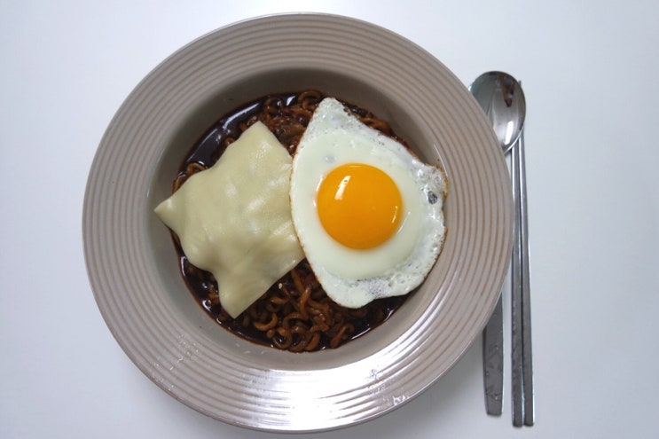  박나래 짜장라면 매운 맛 뽀인트 살려서!