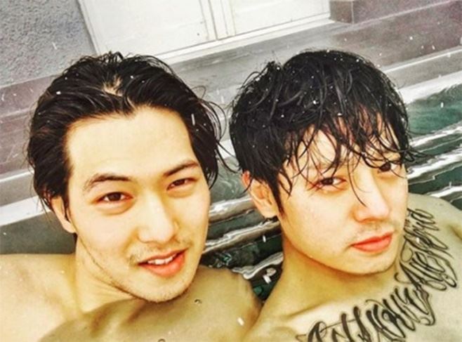  씨엔블루 탈퇴 이종현..정준영 단톡방 멘트 보니 "빨리 여자 좀 넘겨요"