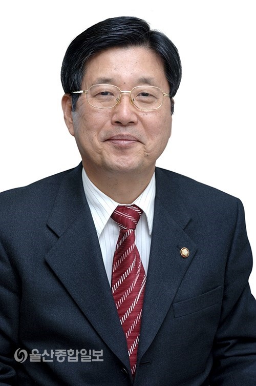  방금 전에 강길부 국회의원님과 악수 나눴습니다ㅋㅋㅋ