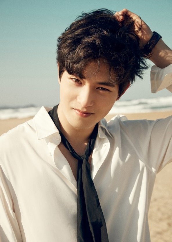  DM논란 이종현 결국 씨엔블루 탈퇴 “뉘우치고 지적과 비판 달게 받겠다”