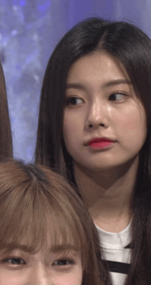  방송중 졸린 아이즈원