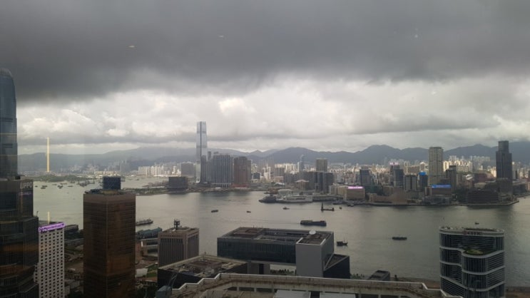 [여행중] 홍콩 입성! 현재 홍콩 날씨 매우 흐림..시위는 체감 오지 않음