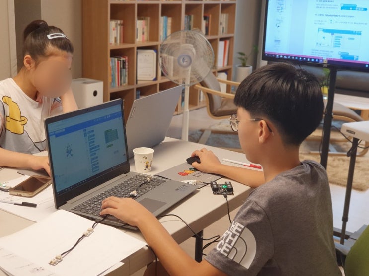  부산, 율하, 김해 코딩공부방 코방 초코파이보드를 활용한 피지컬컴퓨팅 코딩수업~율산초 모산중 율산초등학교 모산중학교 코딩