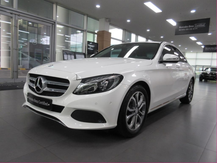 [벤츠]C-클래스 W205 C220 D 아방가르드 중고차 실망시켜드리지않는 information.